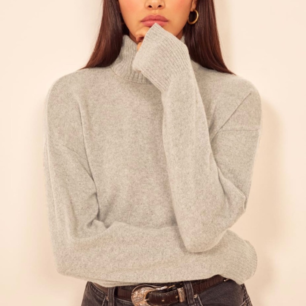 Reformation cashmere turtleneck sweater